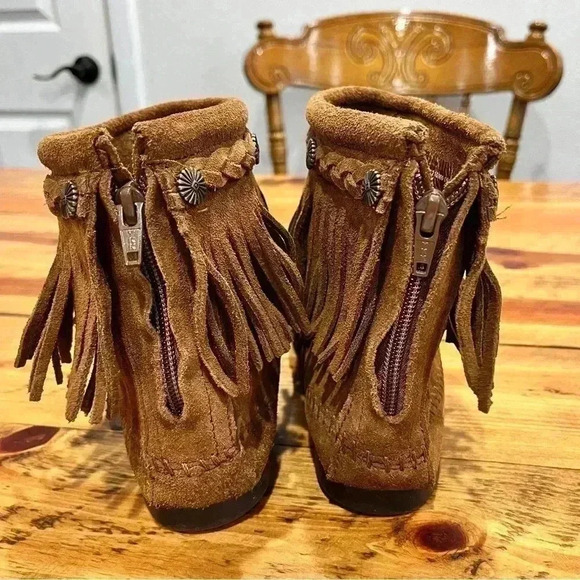 Minnetonka High Top Back Zip Boot Brown Suede womens - Picture 3 of 9